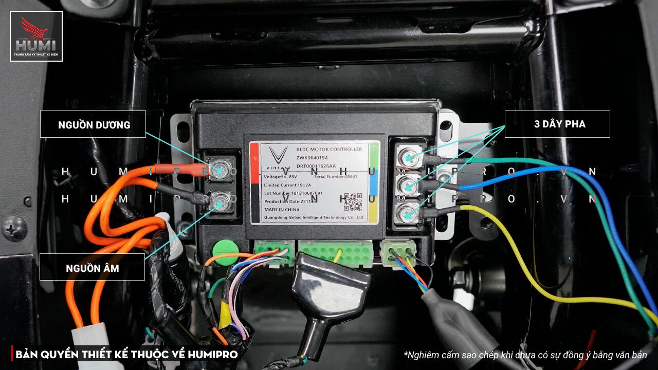 Sơ đồ dây nguồn chính và 3 pha động cơ IC Vinfast Zgoo — nguồn dương cam, nguồn âm đen, pha U xanh dương, pha V xanh lá, pha W vàng
